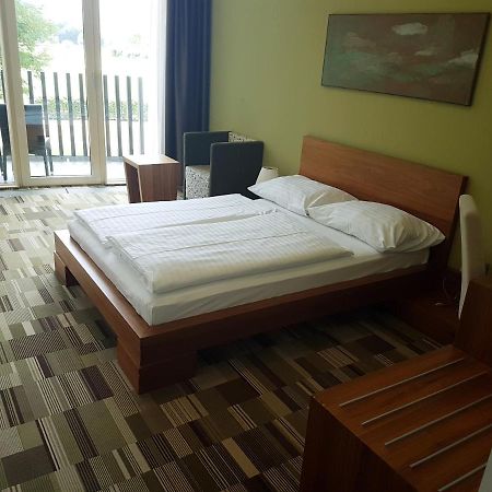 Lambergh Chateau & Hotel Dvorska Vas ภายนอก รูปภาพ