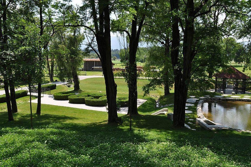 Lambergh Chateau & Hotel Dvorska Vas ภายนอก รูปภาพ