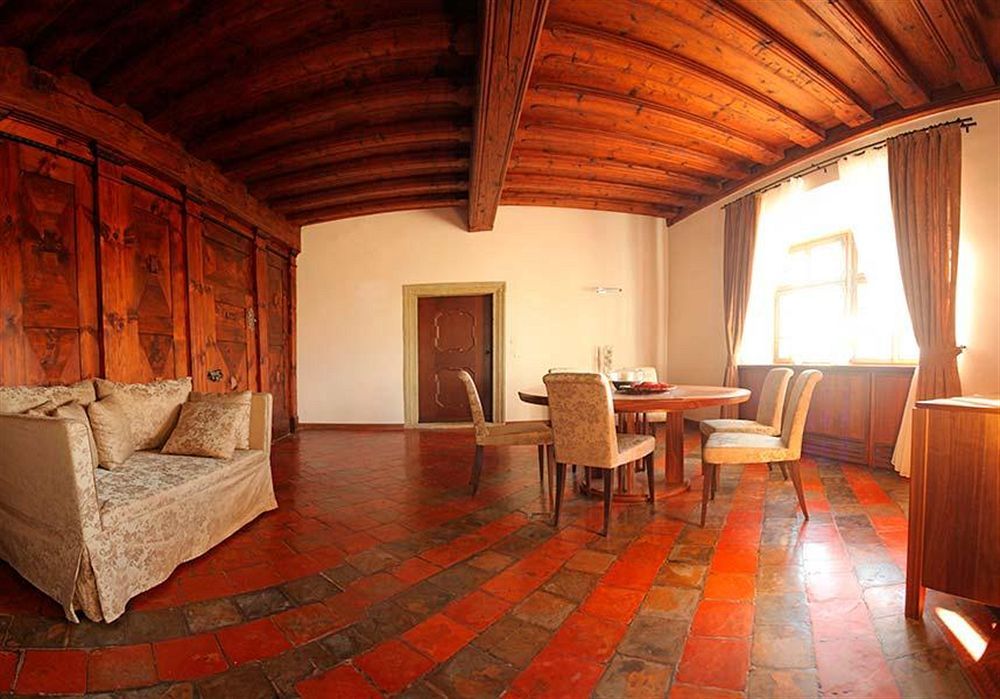 Lambergh Chateau & Hotel Dvorska Vas ภายนอก รูปภาพ