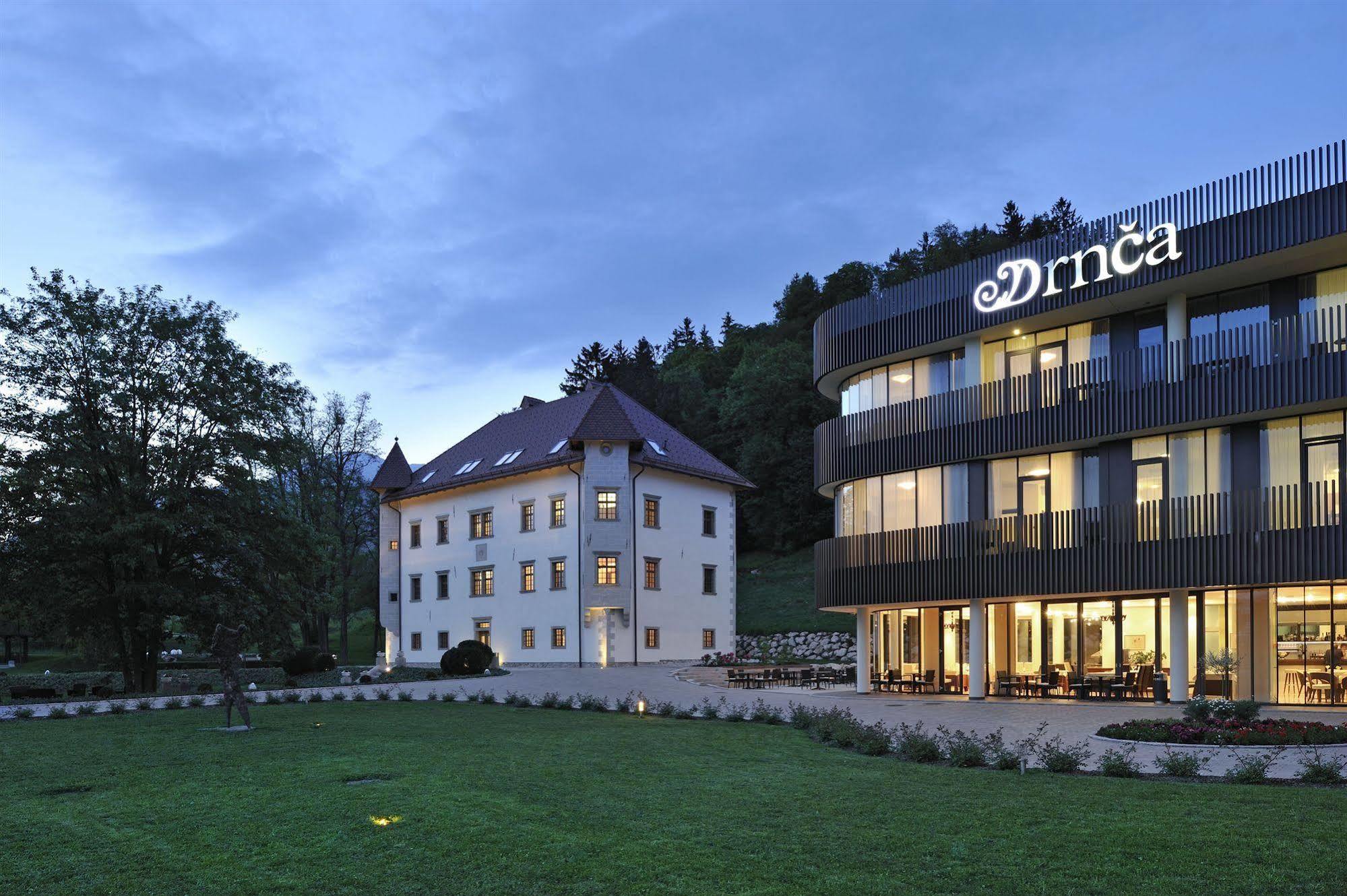 Lambergh Chateau & Hotel Dvorska Vas ภายนอก รูปภาพ