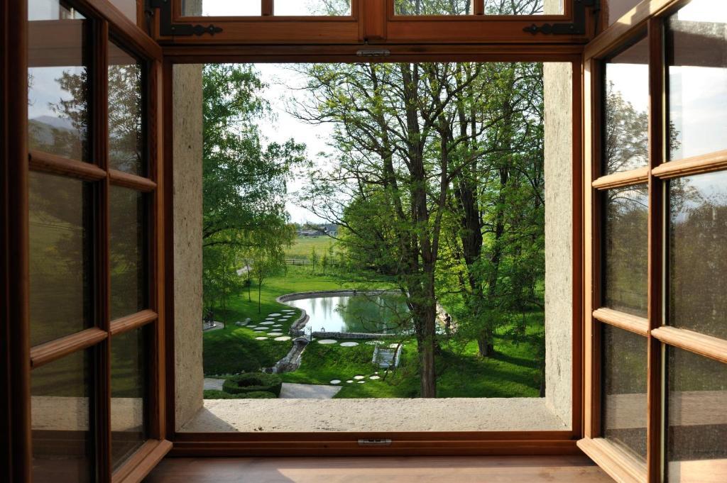Lambergh Chateau & Hotel Dvorska Vas ภายนอก รูปภาพ